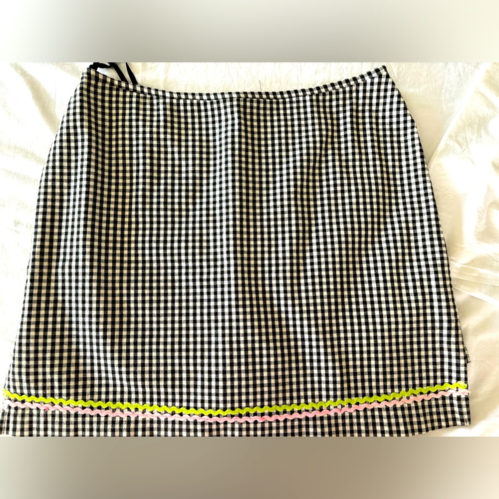 Bamboo Tree size 12 sqort. Cotton spandex. Zip closure very good condition.